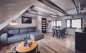 Kosmos 9 - Apartament Astro By Rentoom